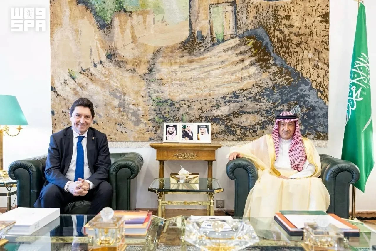 الخريجي يستعرض علاقات الصداقة والتعاون مع وفد «الشيوخ الفرنسي» – أخبار السعودية