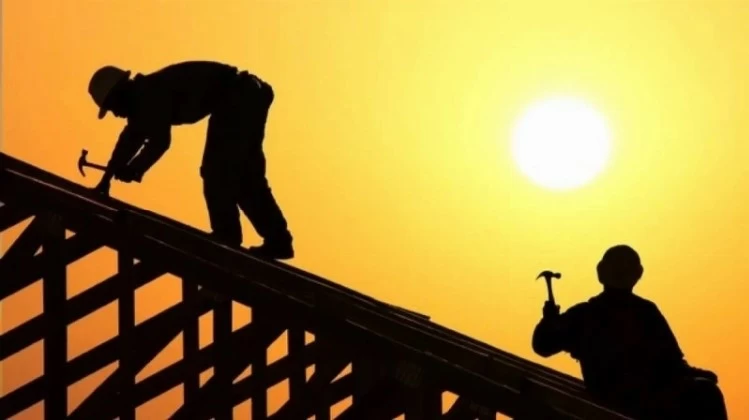 منع العمل تحت أشعة الشمس حتى 15 سبتمبر 2026 – أخبار السعودية