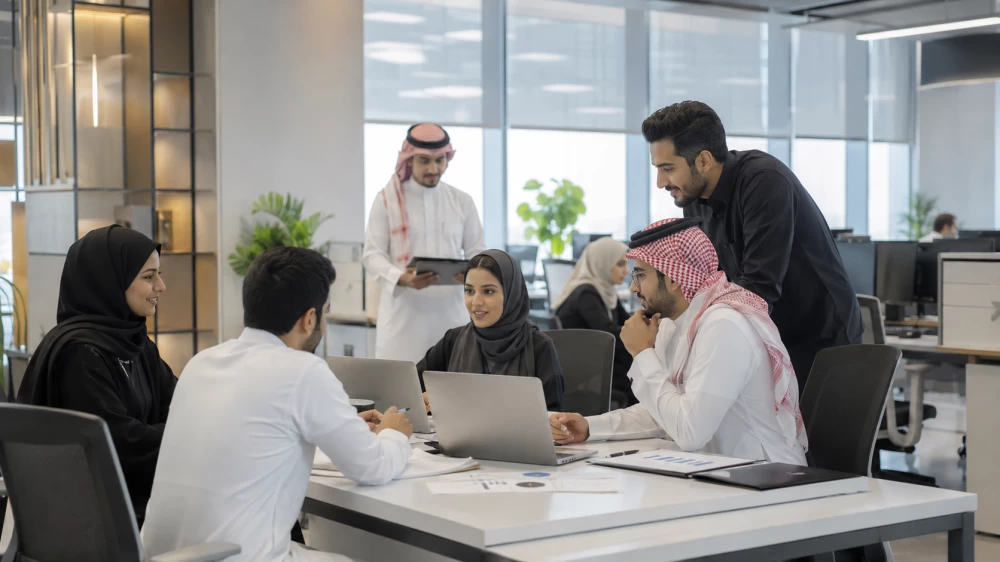 350 ألف شاب وشابة دخلوا العمل المبكر و28.500 سعودي في الابتعاث – أخبار السعودية