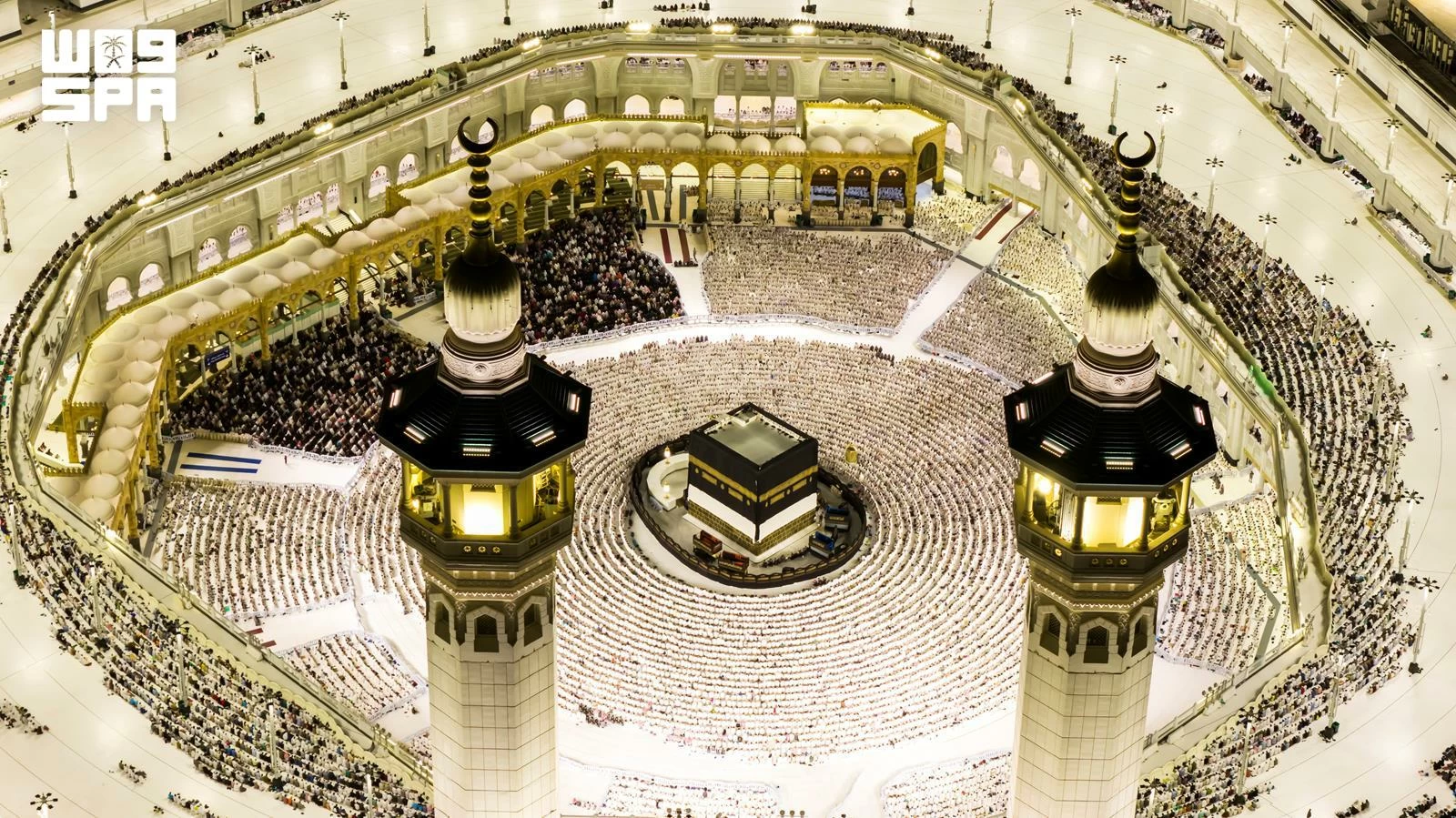 الكعبة المشرفة تكتسي ثوبها الجديد – أخبار السعودية