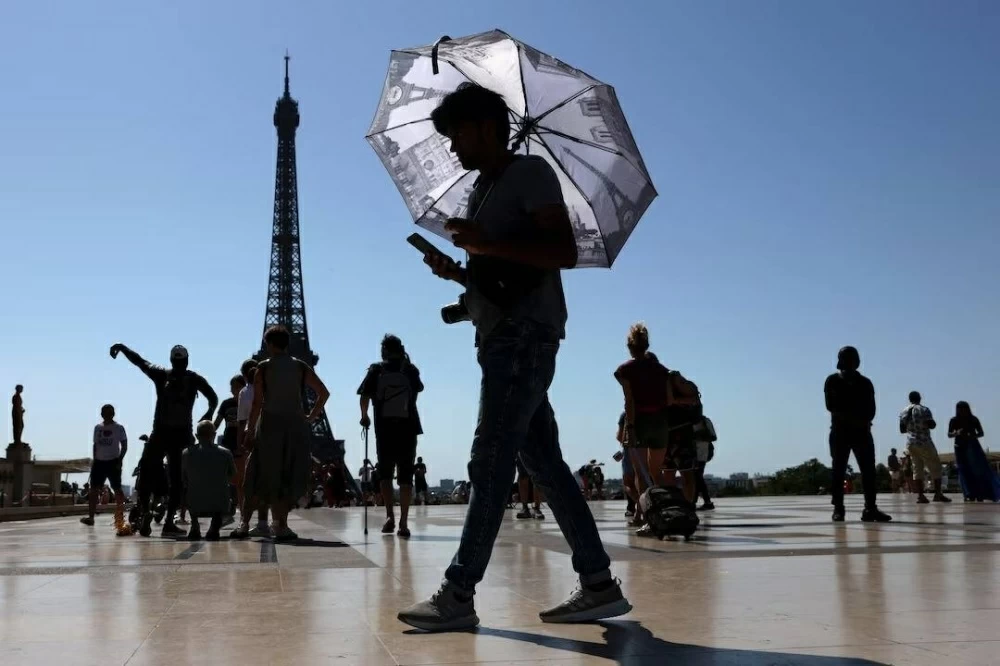 فرنسا تعلن إنذاراً أحمر غير مسبوق بسبب موجة حر خانقة – أخبار السعودية