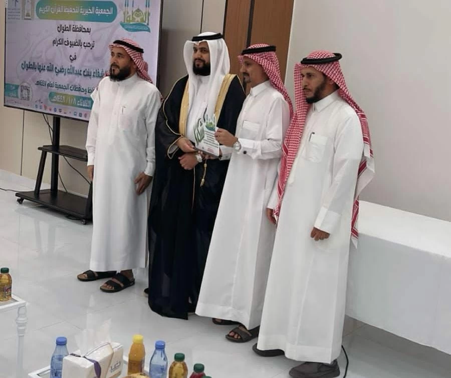 تكريم الزميل عبد الله مشهور – أخبار السعودية