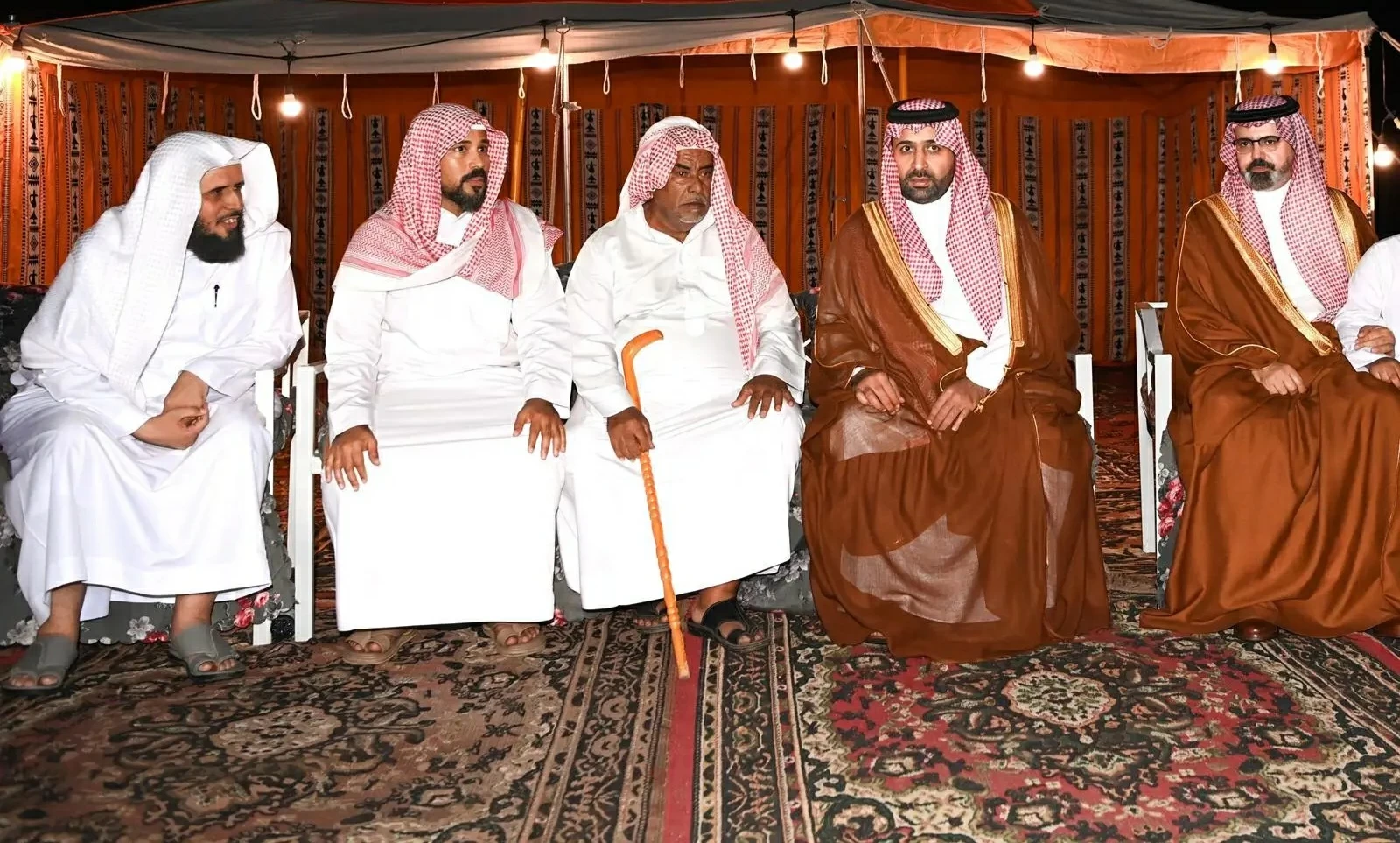 أمير جازان ونائبه يقدّمان واجب العزاء لـ«اللّغبي» – أخبار السعودية