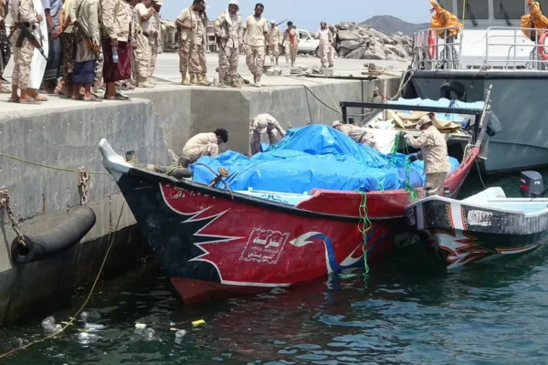 ضربة جديدة للحوثي.. إحباط تهريب معدات تصنيع المسيّرات والزوارق الانتحارية – أخبار السعودية