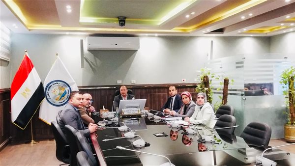 وفد من وزارة الشباب والرياضة يلتقي رئيس هيئة تنمية الصعيد
