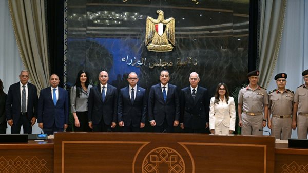مراسم توقيع اتفاقية جهاز مشروعات الخدمة الوطنية وشركة “طاقة عربية” لنقل ملكية حصة من “وطنية”