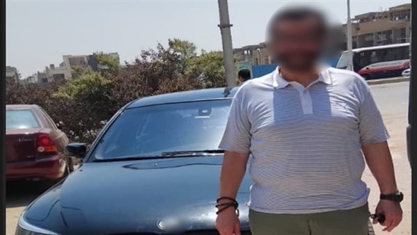 ضبط صاحب شركة مقاولات طمس لوحات سيارته بالقاهرة للهروب من المخالفات المرورية