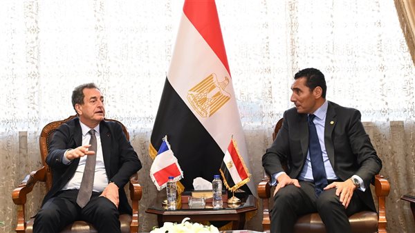 وزير الرياضة وسفير فرنسا يبحثان آفاق جديدة للشراكة في تمكين الشباب وتطوير المنظومة الرياضية