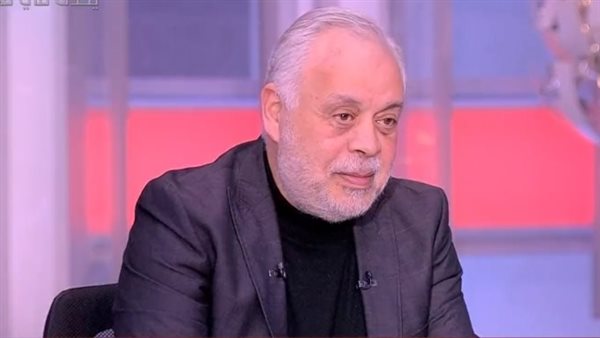 أشرف زكي يتدخل لحل أزمة عرض مسرحي بجامعة العاصمة