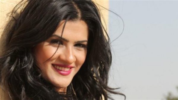 حبس ياسمينا المصري شهر مع الشغل وغرامه 15 ألف جنيها وعشره الاف جنيه تعويض مدني مؤقت للإساءه للدكتور أشرف زكي نقيب المهن التمثيلية