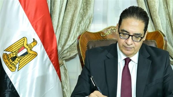 رئيس جامعة القاهرة يشارك في المؤتمر الصحفي للإعلان عن قبول دفعات جديدة بالأكاديمية والكليات العسكرية