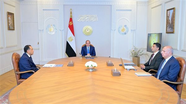 الرئيس السيسي يوجه بربط تنفيذ برامج الاستراتيجية الصناعية الوطنية بتوقيتات زمنية وتعزيز التصنيع