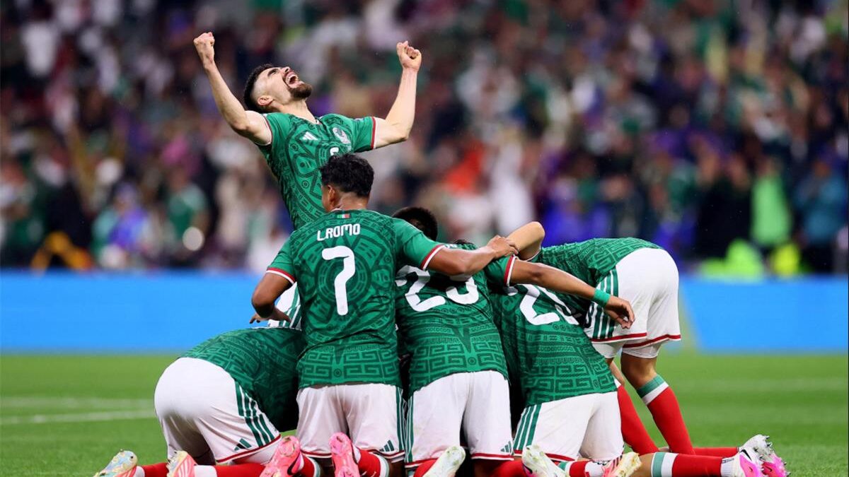 فيديو | المكسيك تضرب الإكوادور بثنائية وتواصل مشوارها في كأس العالم
