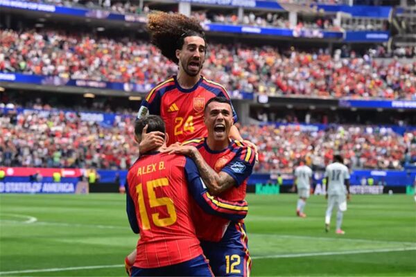 إسبانيا تحجز مقعداً في دور الـ 16 من كأس العالم بثلاثية أمام النمسا