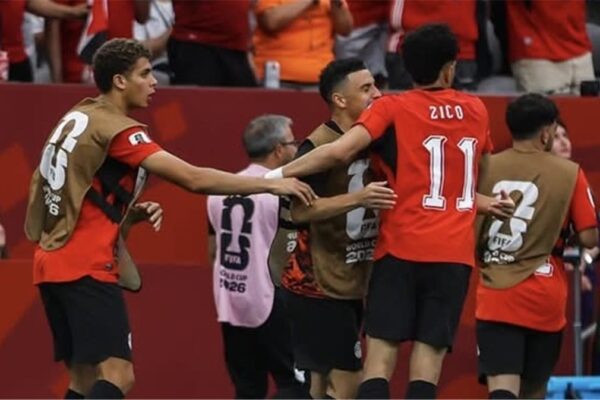 تشكيل منتخب مصر المتوقع أمام أستراليا.. موقف محمد صلاح وظهور وجه جديد