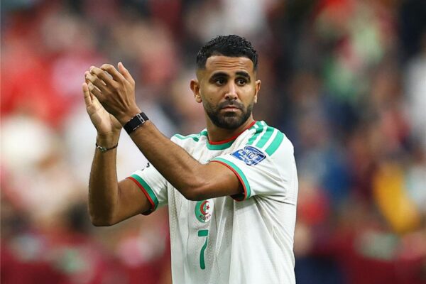 فيديو | رياض محرز يعلن اعتزاله اللعب دولياً بعد خروج الجزائر من كأس العالم