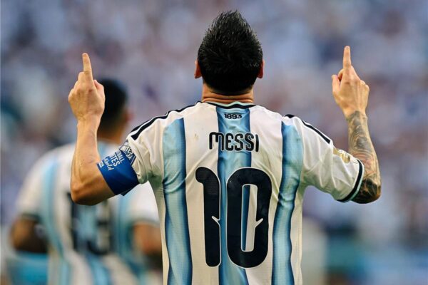 ميسي يدخل تاريخ كأس العالم بأرقام جديدة بعد هدفه أمام الرأس الأخضر