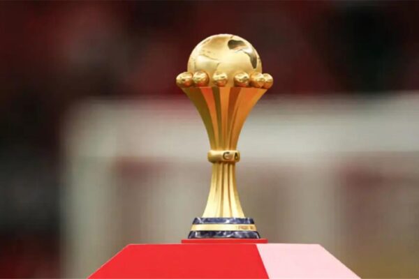كاف يدعو الاتحادات الإفريقية لتقديم طلبات استضافة 3 نسخ من كأس أمم إفريقيا