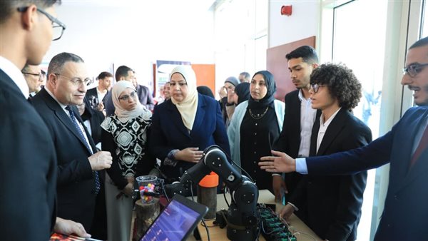 وزير التعليم العالي يتفقد جامعة حلوان الأهلية ويشهد إطلاق منصة حلوان بلس جونيور