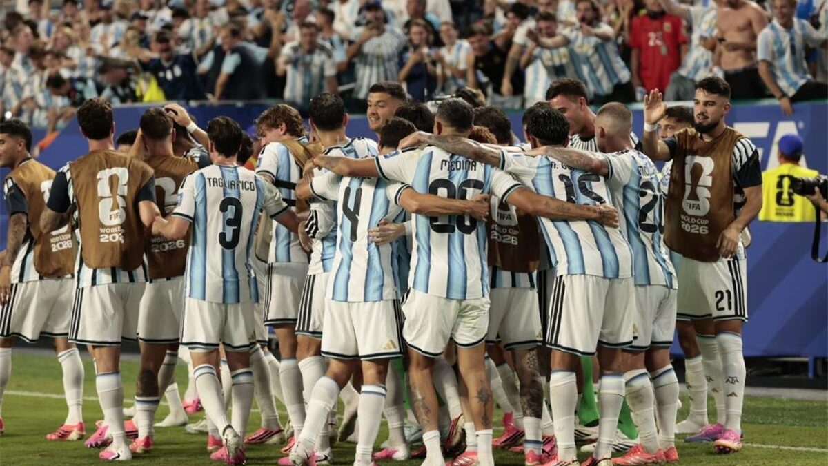 منتخب الأرجنتين يتعرض لانتكاسة جديدة قبل مباراة مصر في كأس العالم