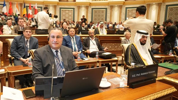 وزير التعليم العالي يلقي كلمة حول دور مركز الحضارة الإسلامية بالمنتدى الإسلامي الأول بأوزبكستان
