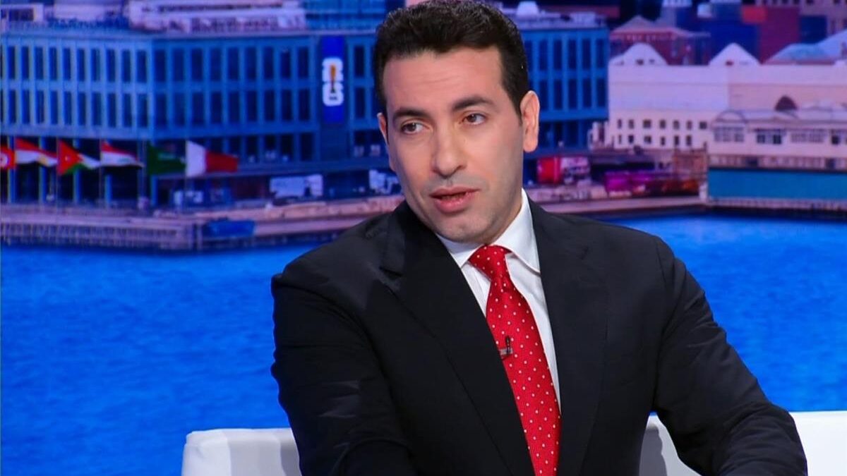 أبو تريكة للأرجنتين: تعالوا من غير ميسي.. وصلاح ينسى الرقصة الأخيرة