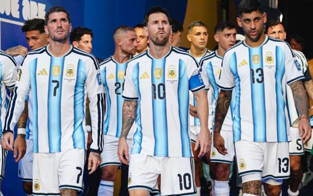 تشكيل الأرجنتين أمام منتخب مصر في كأس العالم.. موقف ميسي