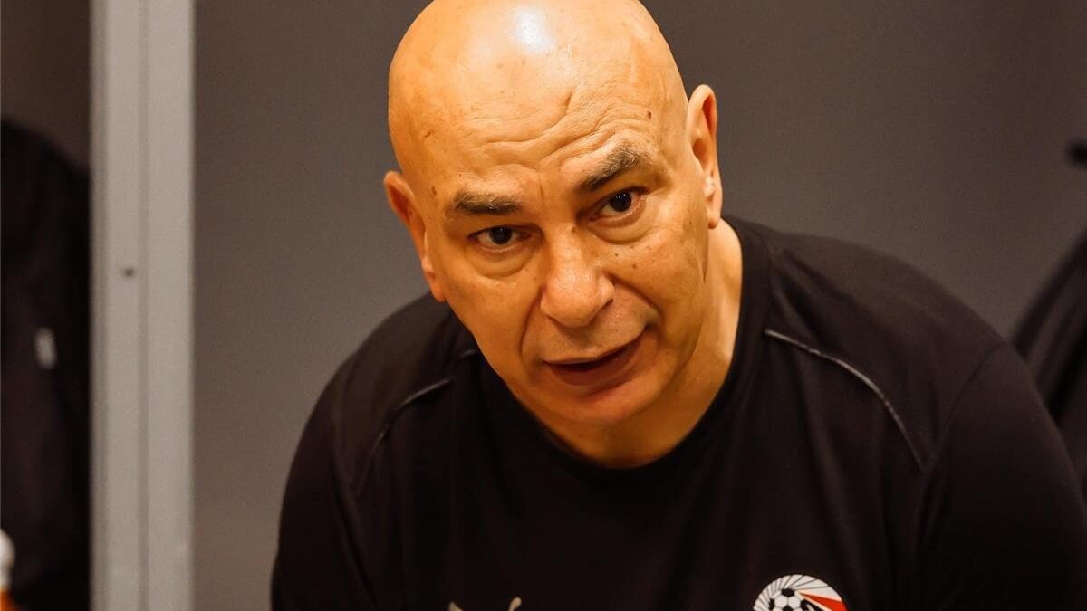 حسام حسن منتقدًا مواعيد مباريات مصر في كأس العالم: “حد يصحى من النوم يلعب ماتش؟”