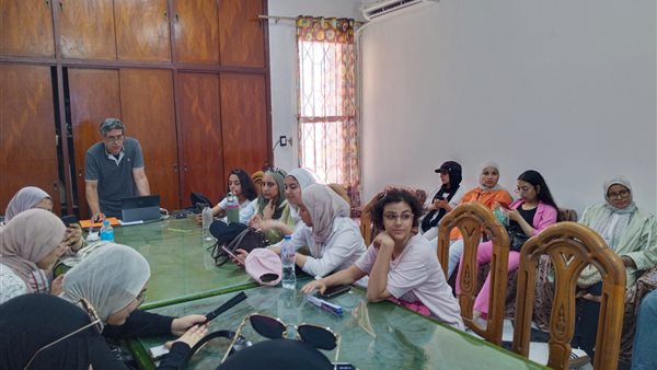 القومي للبحوث الفلكية يستقبل طلاب جامعتي عين شمس والمنوفية