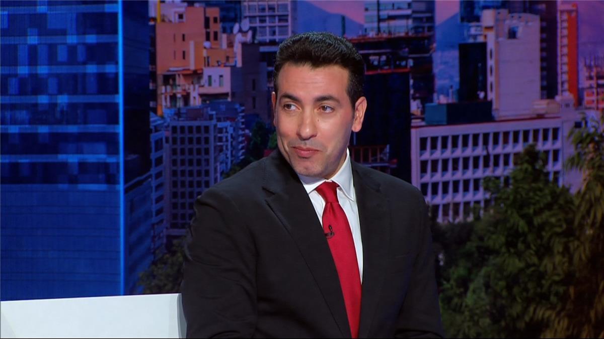 أبو تريكة مُهاجمًا حكم مباراة مصر والأرجنتين: “هل سنلعب ضد ميسي والفيفا؟”