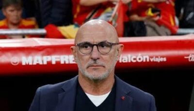 صانع المجد لمنتخب «الماتادور».. تعرف على دي لافونتي بطل المونديال مع الإسبان