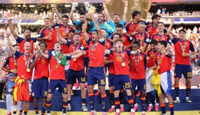 برشلونة يخطط للتعاقد مع مدافع منتخب إسبانيا