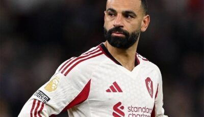 رئيس بشكتاش يرفض الحديث عن محمد صلاح قبل مواجهة ميتيلاند