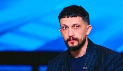 بعد تعرضه للإساءة.. الإعلامي أمير هشام يلاحق المتجاوزين في حق عائلته قضائيًا