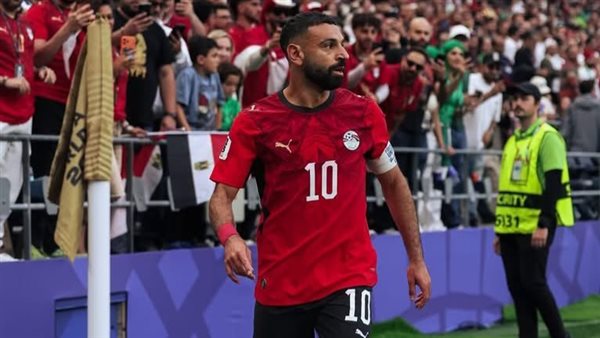 صلاح يتصدر القائمة.. نجوم بلا نادي قبل انطلاق الموسم الجديد