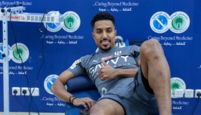 الدوسري يؤجل قرار مستقبله مع الهلال.. والإصابة تهدد مشاركته في خليجي 27