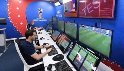 مسؤولو التحكيم في أوروبا يناقشون تعديلات حكم تقنية الفيديو