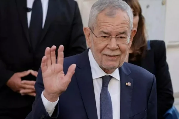 لماذا خرج رئيس النمسا في فيديو عاجل ليتوسل العائلات؟ – أخبار السعودية