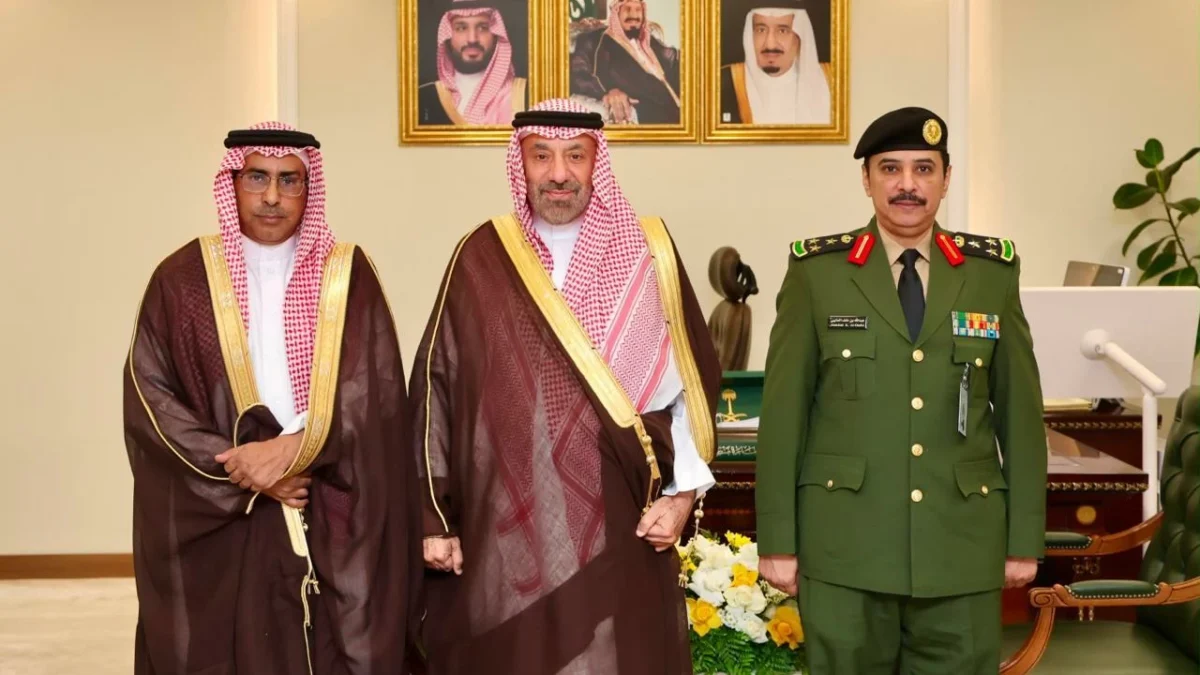 أمير نجران يكرّم مدير سجون المنطقة السابق ويلتقي المدير المكلف – أخبار السعودية