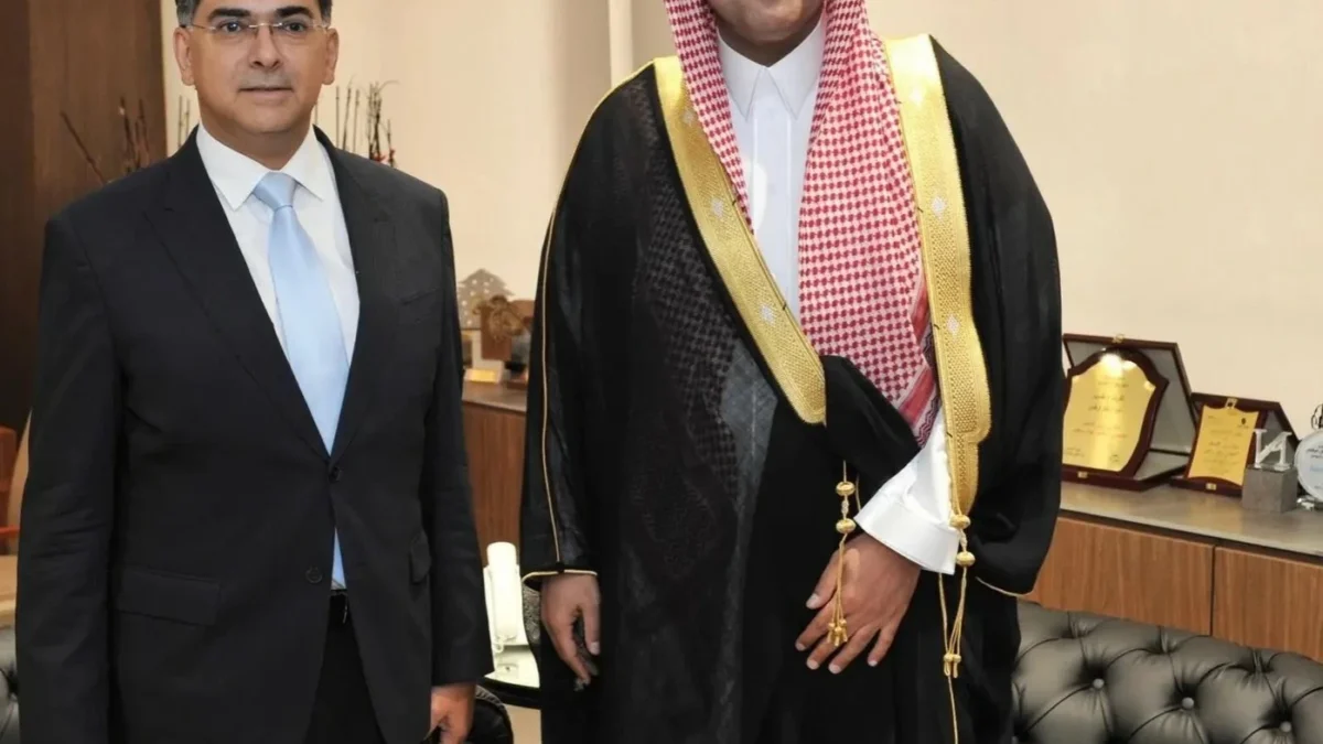 السفير الدوسري يلتقي وزير الإعلام اللبناني – أخبار السعودية