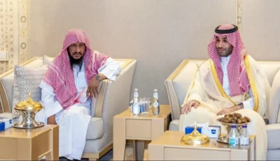 متعب بن مشعل يواسي الزهراني في وفاة ابنه وينقل تعازي أمير المنطقة – أخبار السعودية