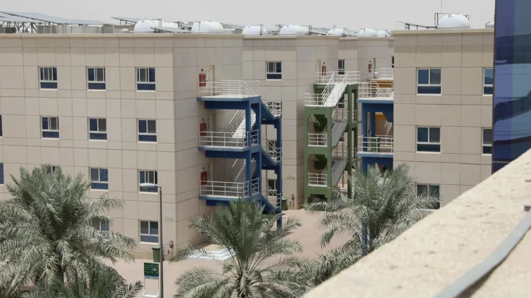 كيف تحمي السكن الجماعي من الحريق؟.. «البلديات» تشدّد على المخارج والتدابير – أخبار السعودية