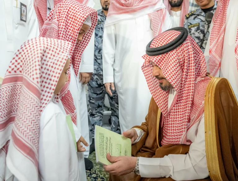 أمير المدينة: حلقات المسجد النبوي تجسد عناية القيادة بالقرآن والسنة – أخبار السعودية