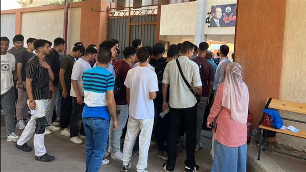 عاجل.. لطلاب الثانوية العامة .. مواصفات امتحان اللغة الأجنبية الأولى