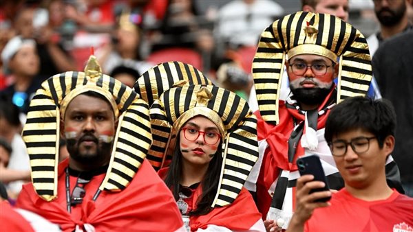 بدء توافد الجماهير المصرية على ملعب دالاس استعداداً لمواجهة أستراليا بكأس العالم