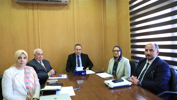 وزير التعليم العالي يترأس اجتماع اللجنة العليا للقوافل التنموية الشاملة