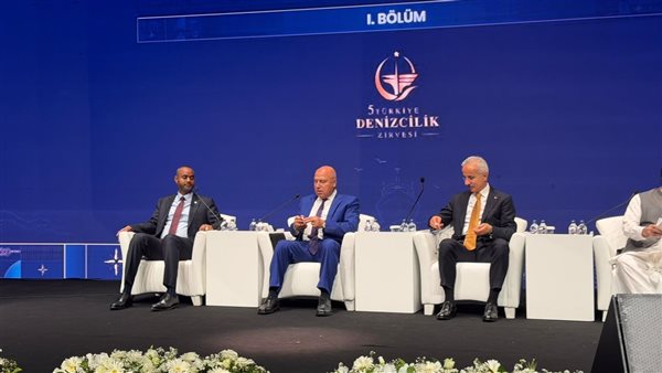 مصر تستهدف التحول إلى مركز إقليمي للنقل واللوجستيات وتجارة الترانزيت