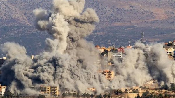عاجل.. إسرائيل تشن 4 غارات على جنوب لبنان وسط تصاعد التوتر على الحدود