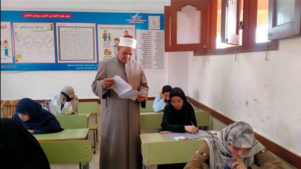 انتظام امتحان البلاغة بالقسم الأدبي للثانوية الأزهرية في أجواء مستقرة.. والشيخ أيمن عبدالغني ينعى طالبًا بالشرقية