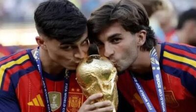 برشلونة يؤجل تجديد عقد فيران توريس بسبب اللعب المالي النظيف وباريس سان جيرمان يترقب